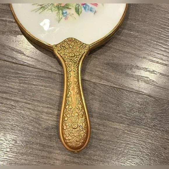 Elegant Gold Handheld Mirror
